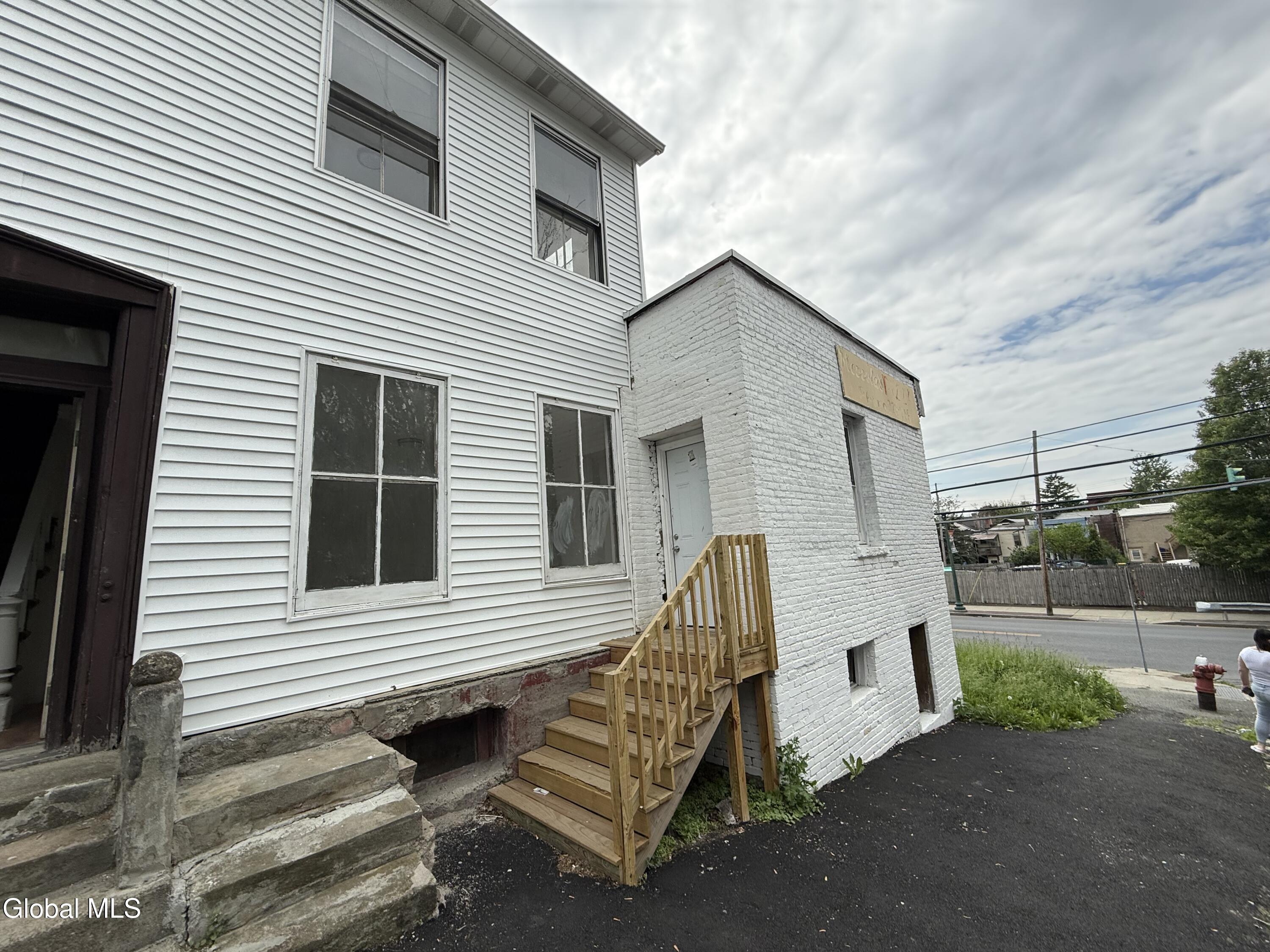 1 Lincoln Avenue Troy NY 12180