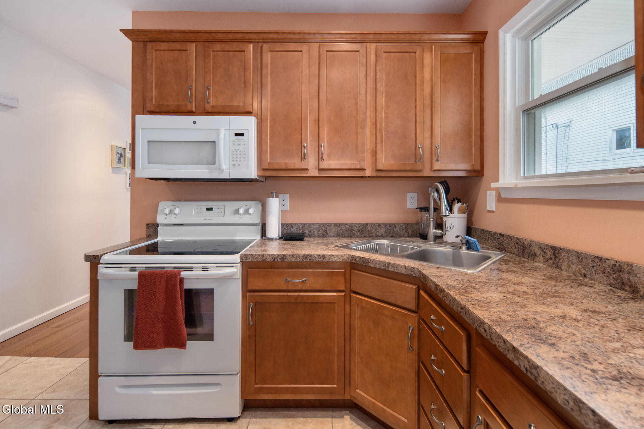 28 Pleasant Street Voorheesville NY 12186
