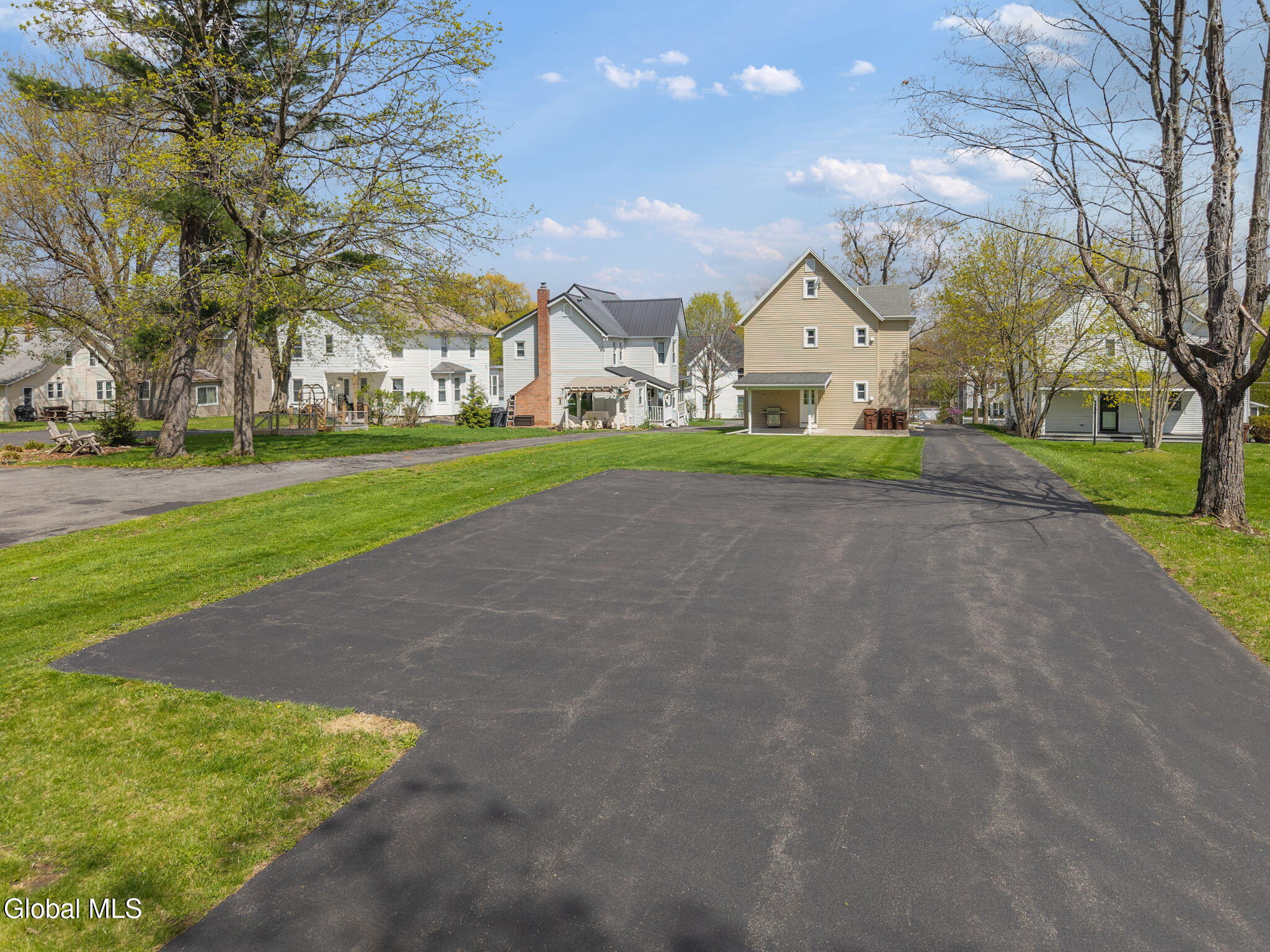 28 Pleasant Street Voorheesville NY 12186