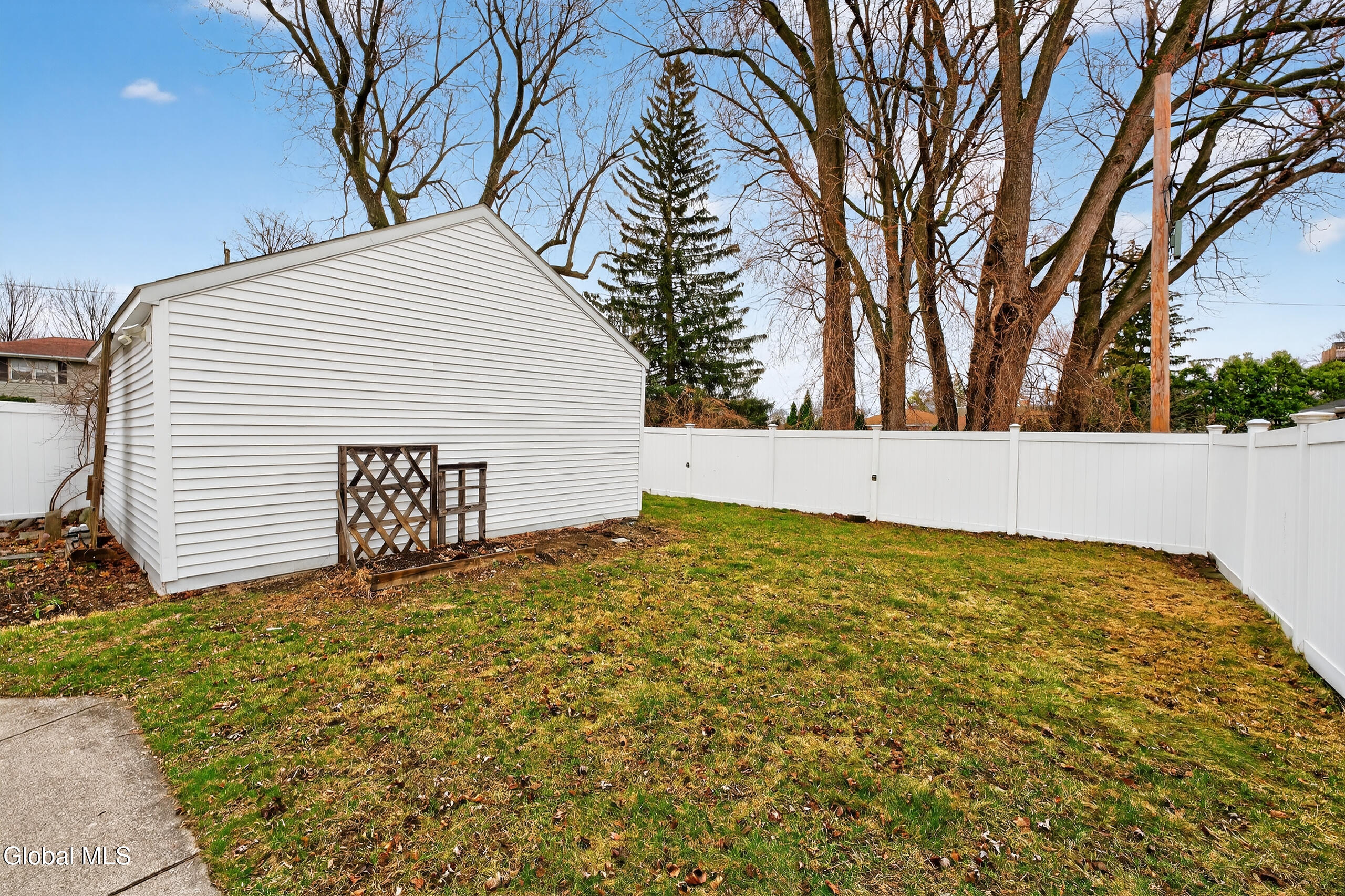 835 Lancaster Street Albany NY 12203