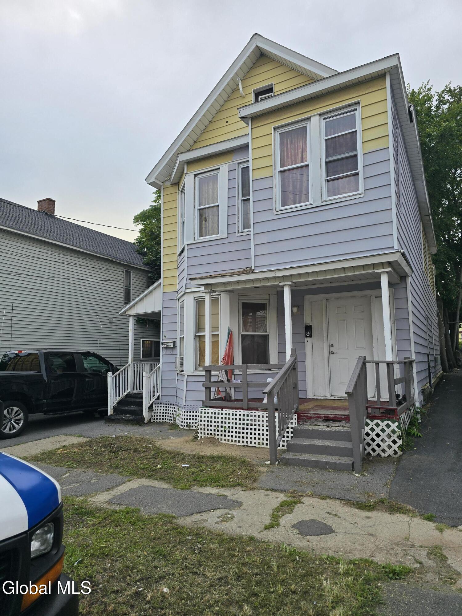 4 Hawk Street Schenectady NY 12307