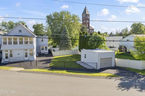 27 Mohawk Avenue Waterford NY 12188