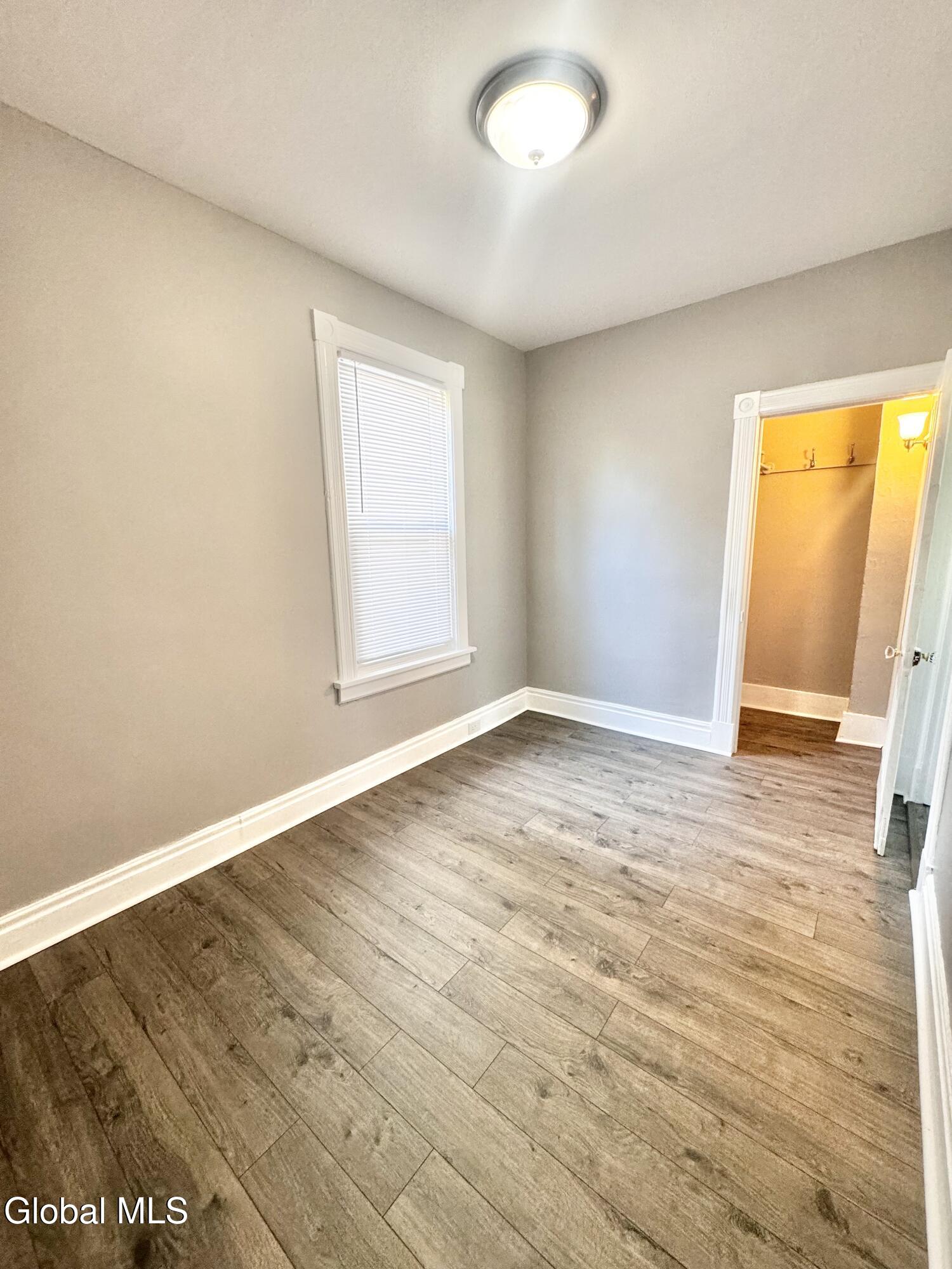 27 Mohawk Avenue Waterford NY 12188