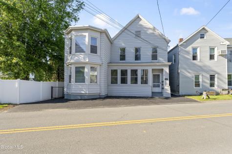 27 Mohawk Avenue Waterford NY 12188
