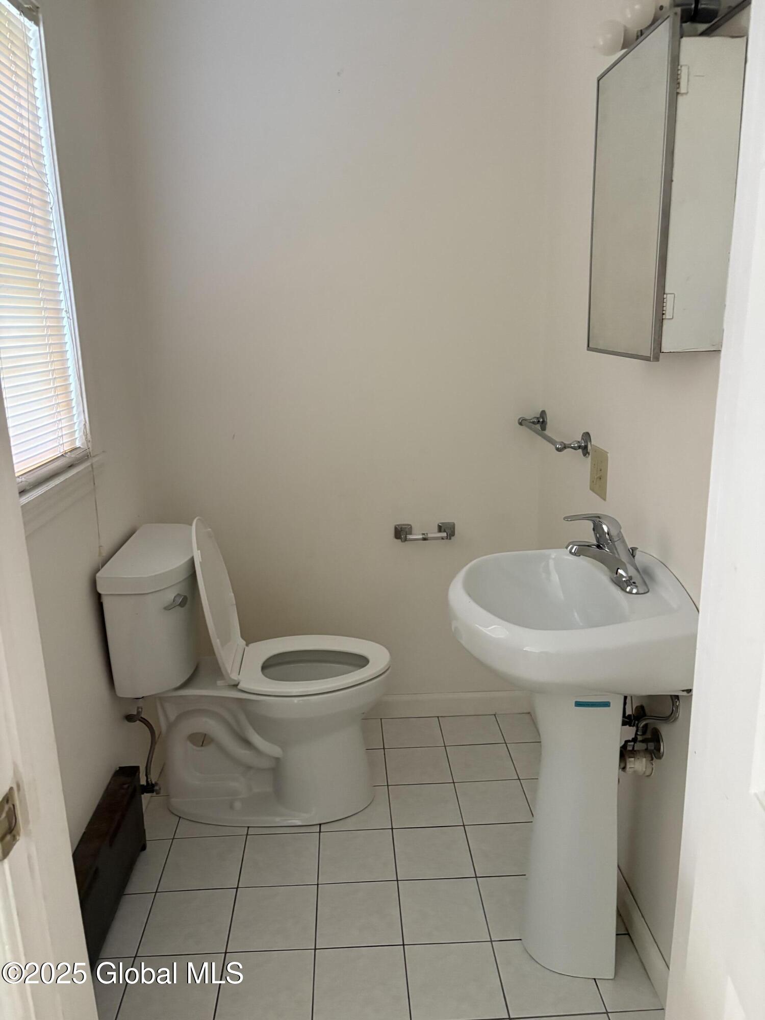 17 Lawnridge Avenue Albany NY 12208