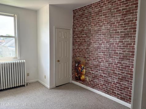 17 Lawnridge Avenue Albany NY 12208