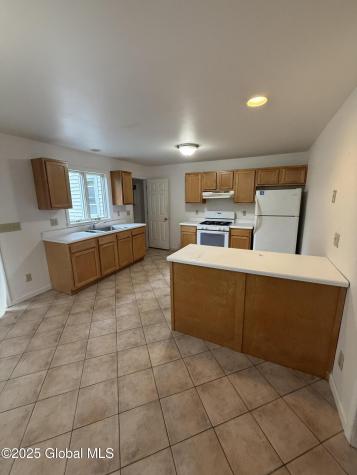 17 Lawnridge Avenue Albany NY 12208