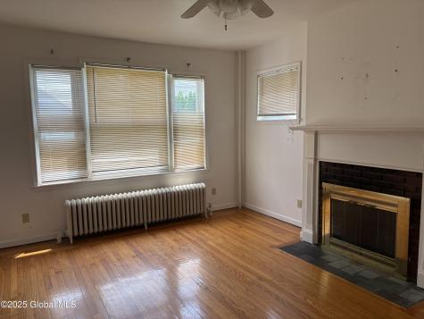 17 Lawnridge Avenue Albany NY 12208