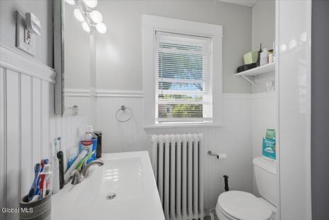 20 Alden Avenue Albany NY 12209
