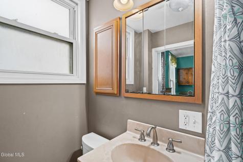 1622 6th Avenue Watervliet NY 12189