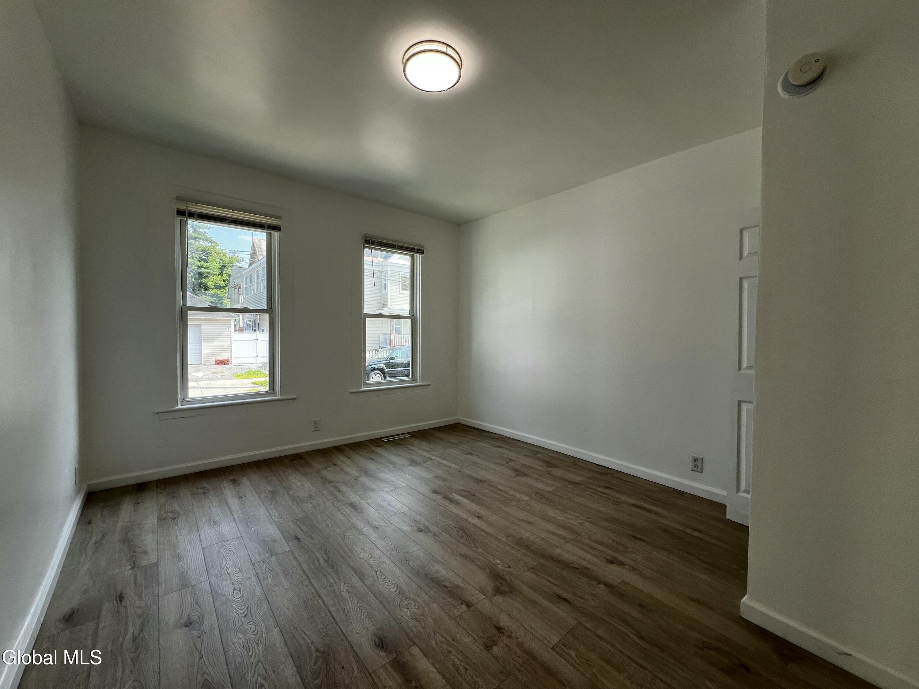 21 Grove Place Schenectady NY 12307
