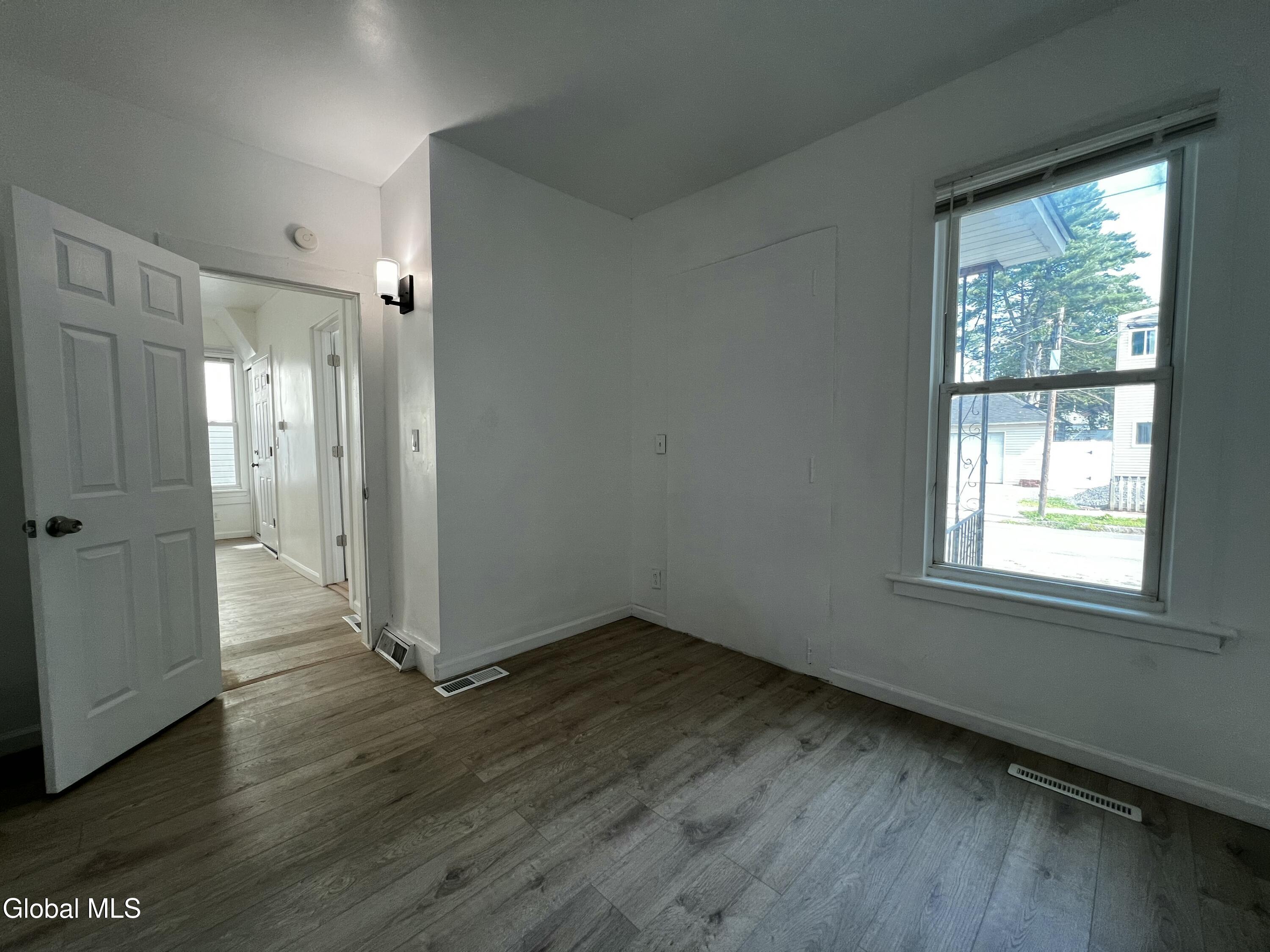 21 Grove Place Schenectady NY 12307