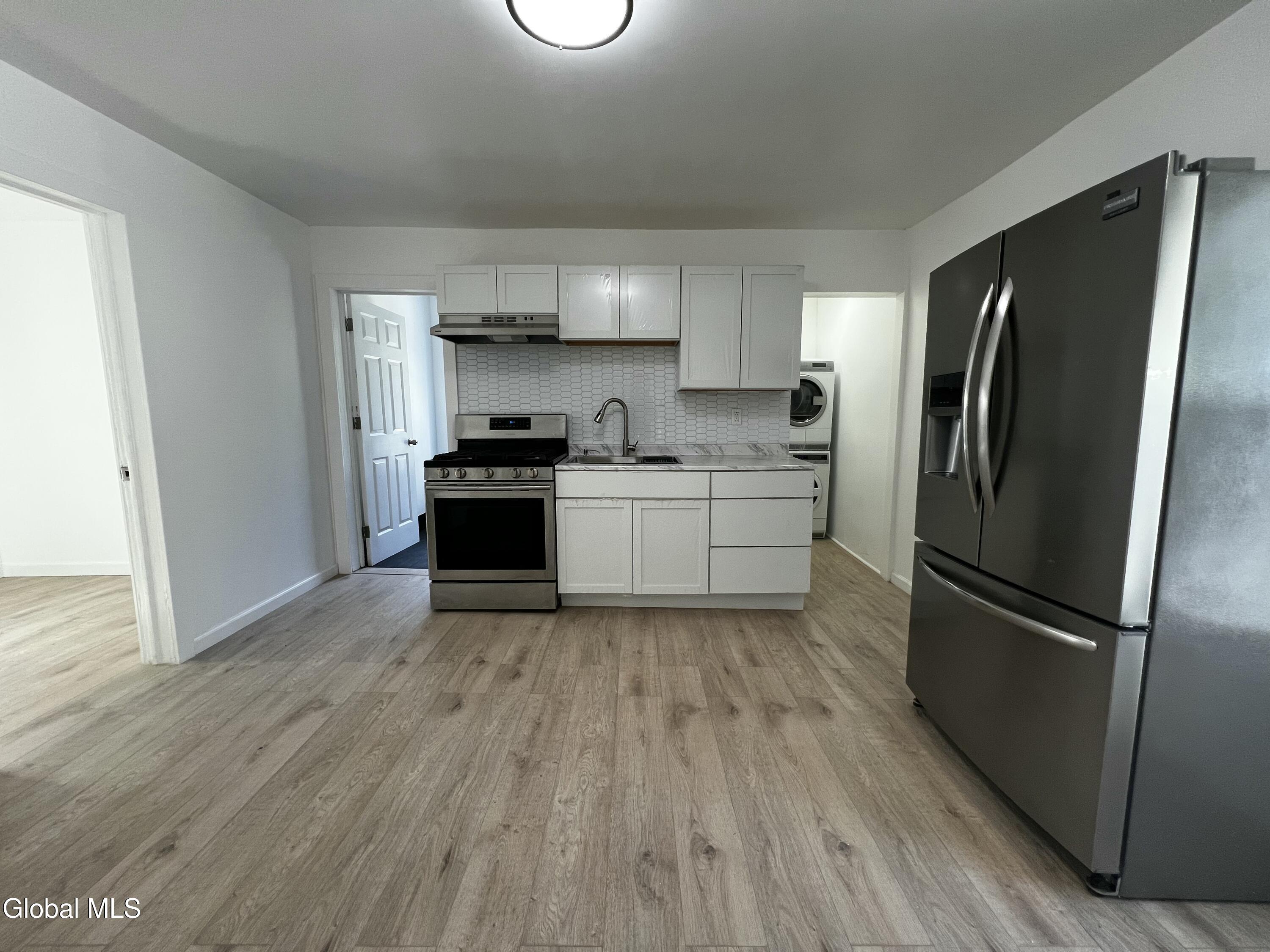 21 Grove Place Schenectady NY 12307