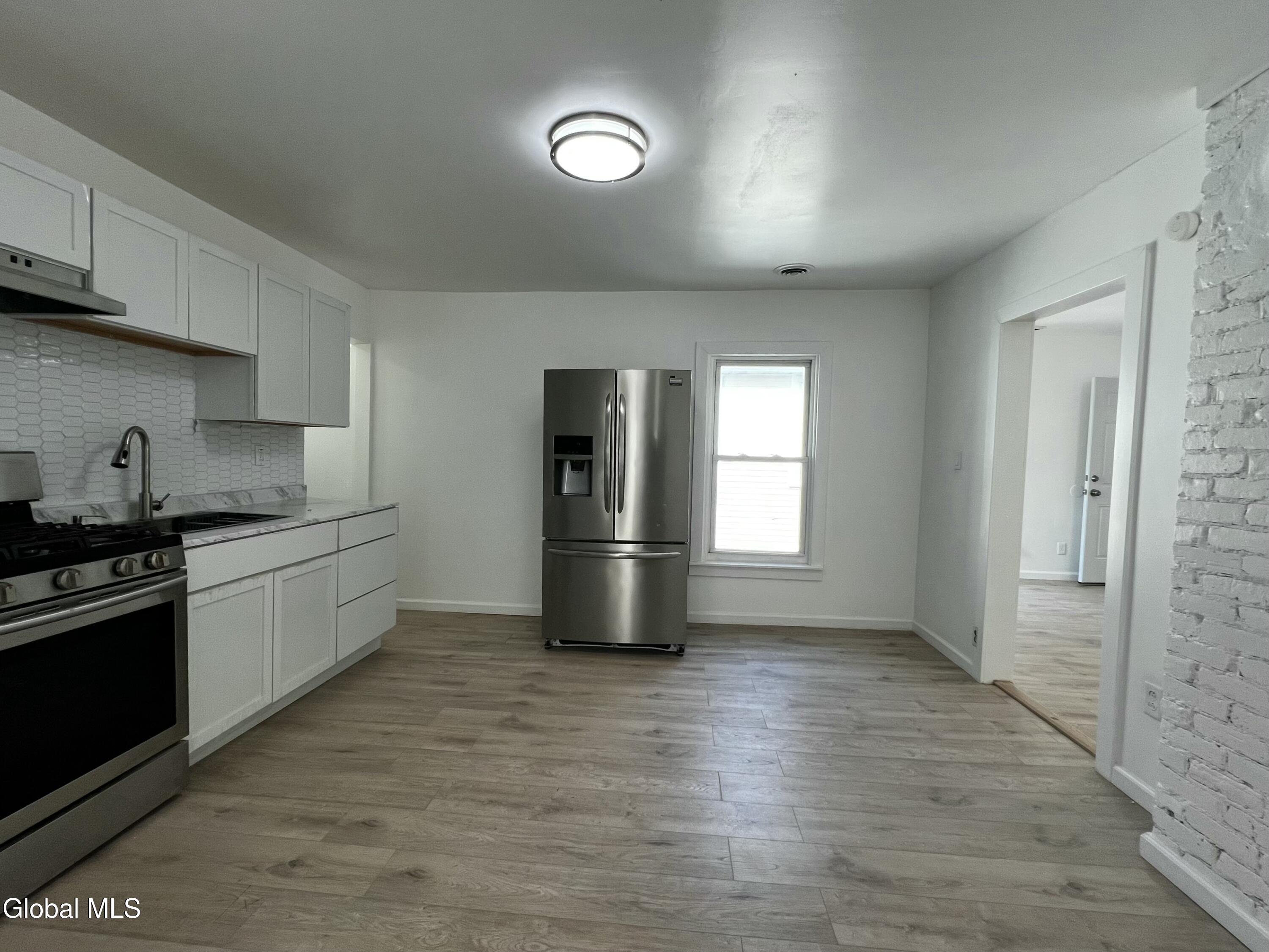 21 Grove Place Schenectady NY 12307