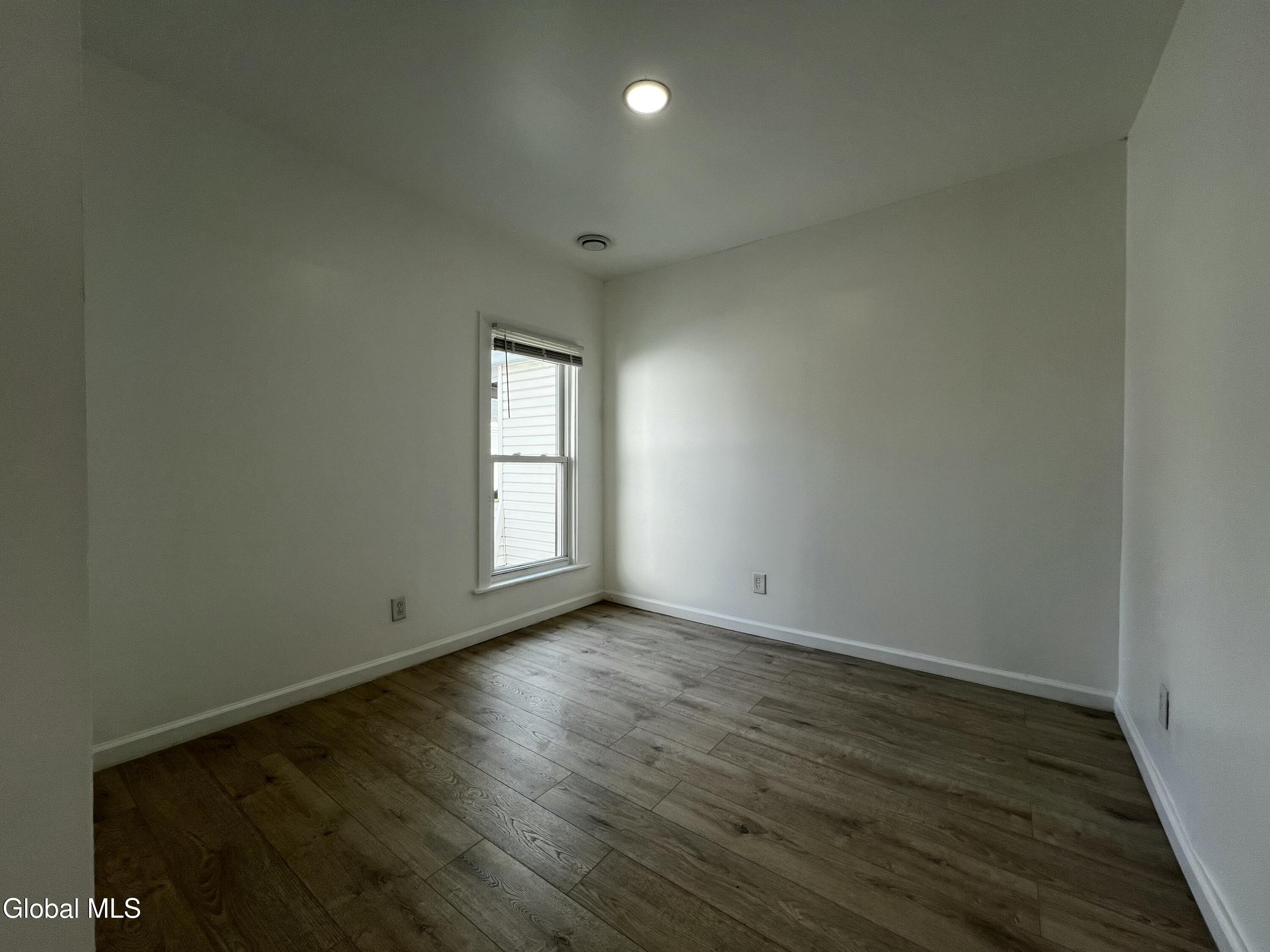 21 Grove Place Schenectady NY 12307