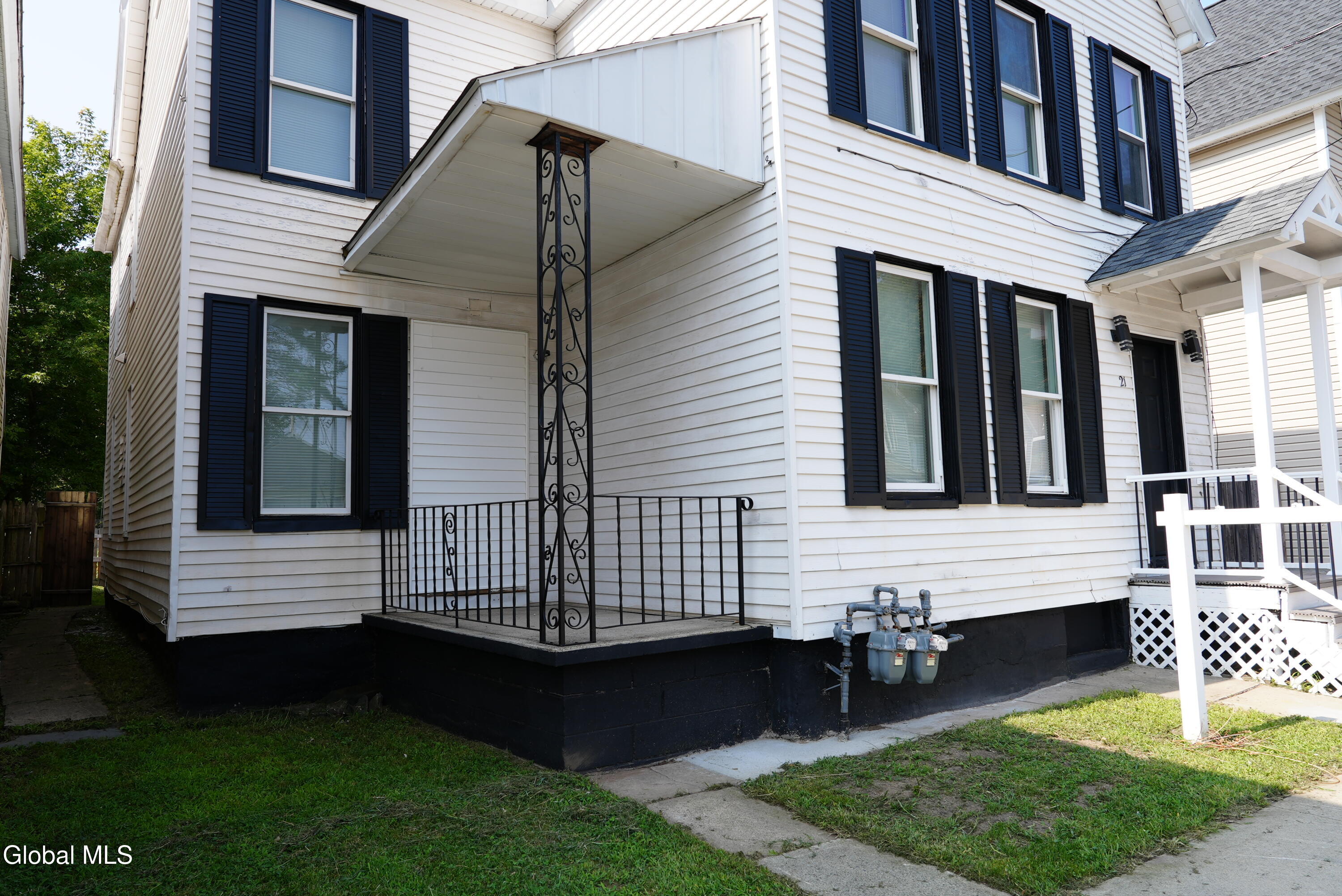 21 Grove Place Schenectady NY 12307