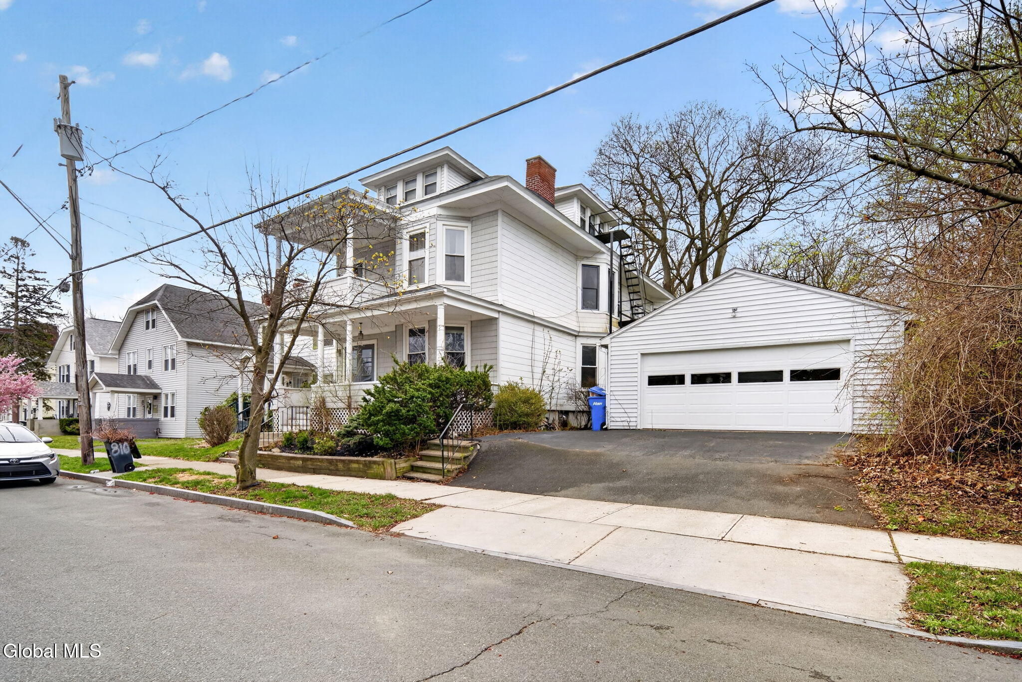 810 Lancaster Street Albany NY 12203