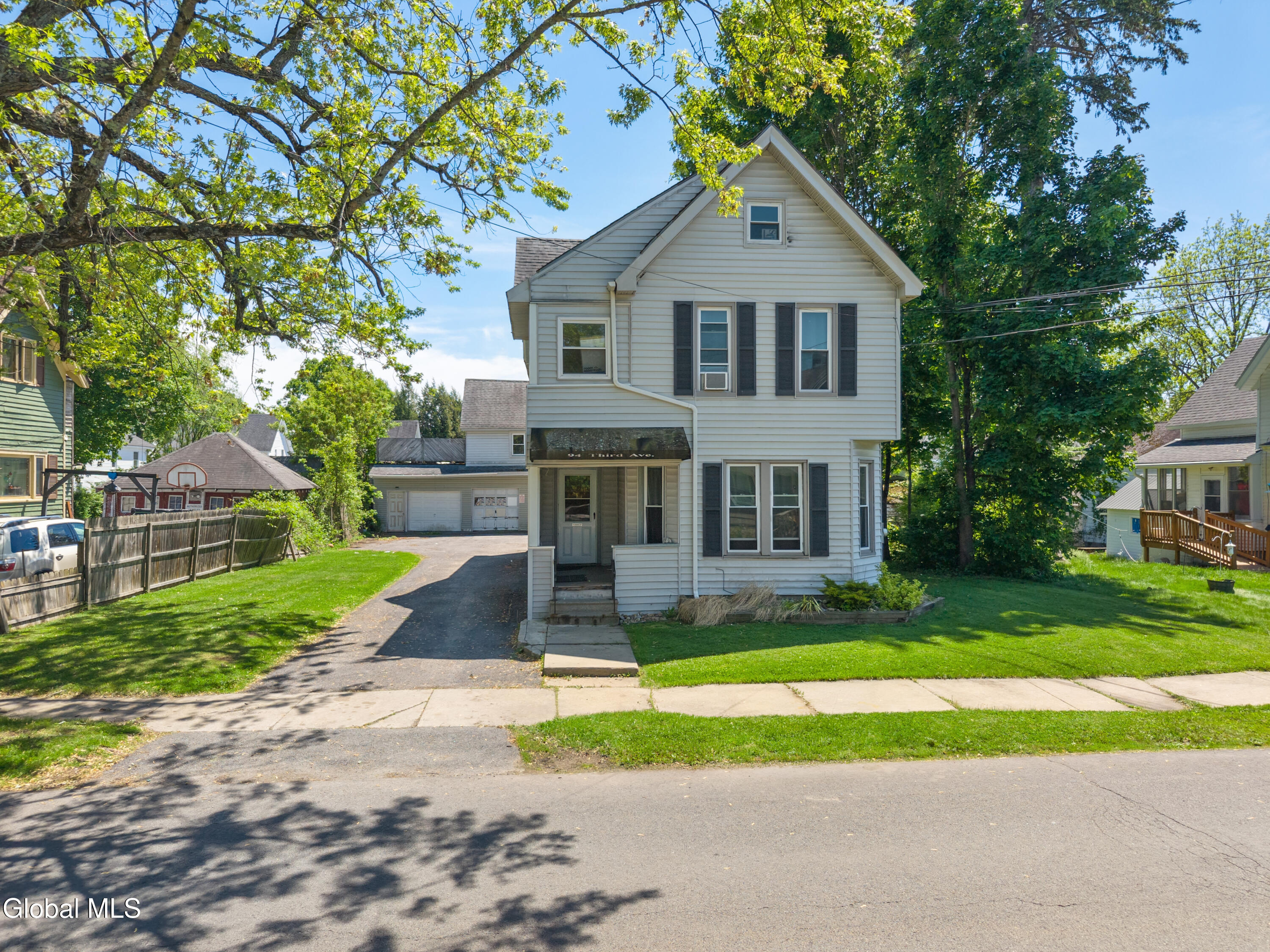 94 3rd Avenue Gloversville NY 12078