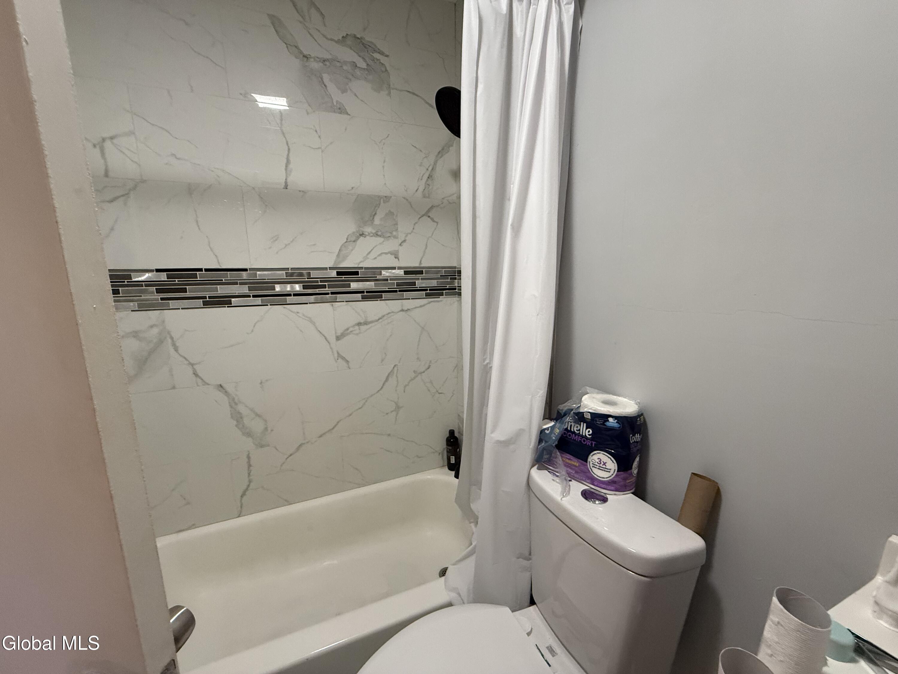 94 3rd Avenue Gloversville NY 12078