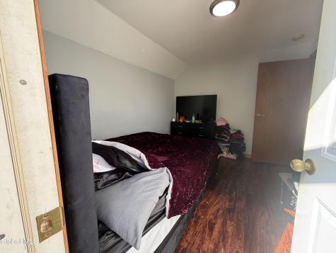 94 3rd Avenue Gloversville NY 12078