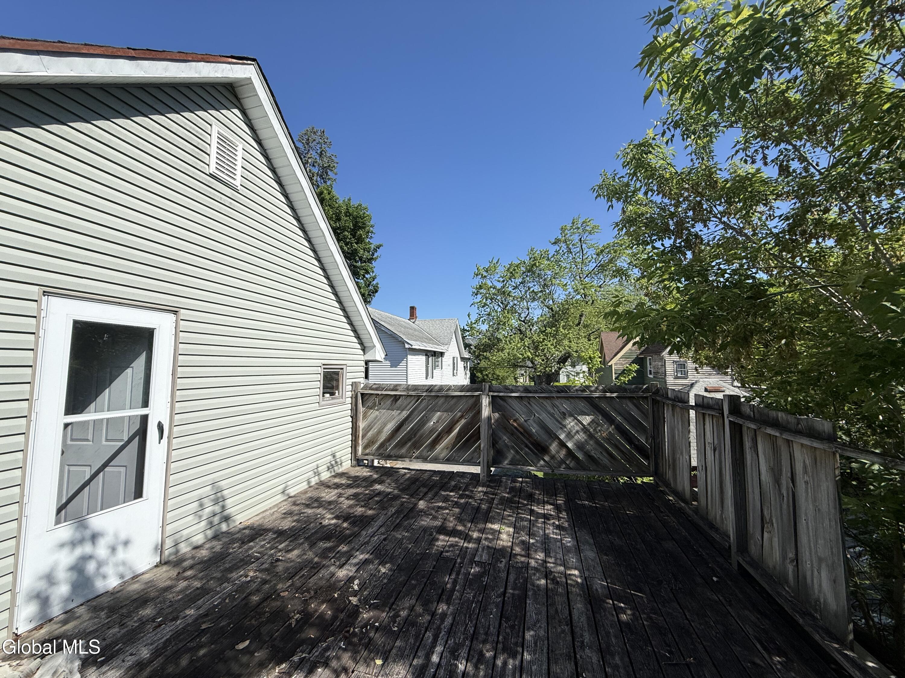 94 3rd Avenue Gloversville NY 12078