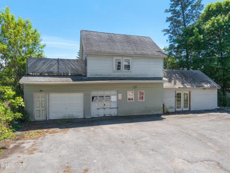 94 3rd Avenue Gloversville NY 12078