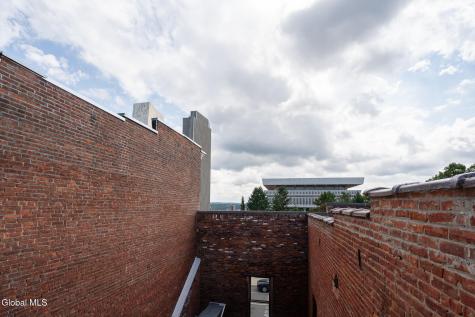 156 S Swan Street Albany NY 12210