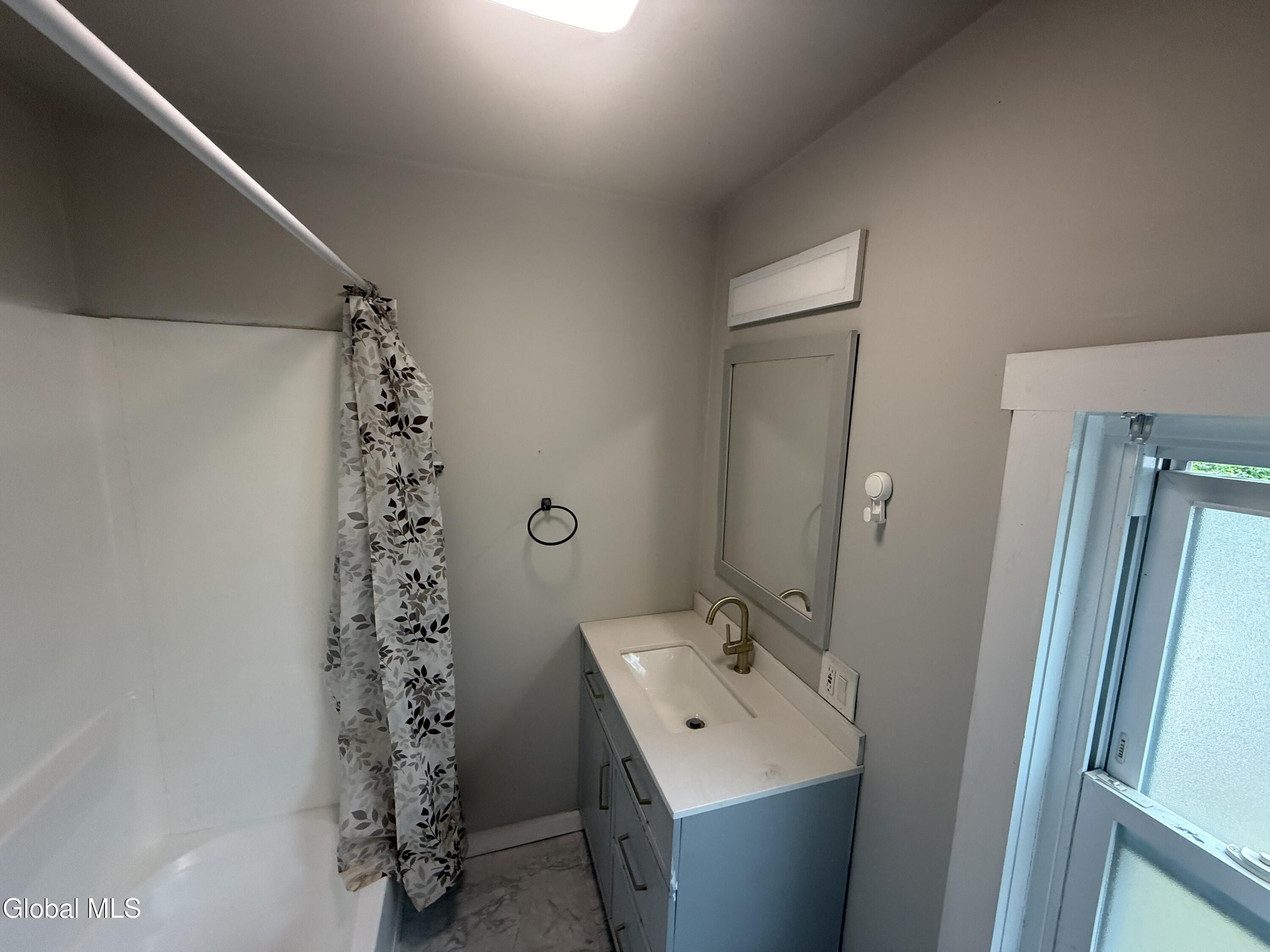 1031 3rd Street Rensselaer NY 12144