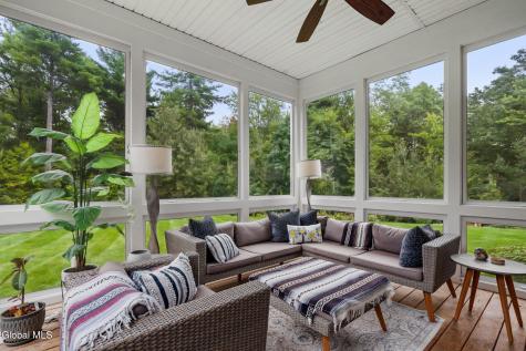 6 Calvin Court Saratoga Springs NY 12866