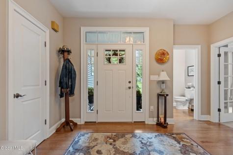 6 Calvin Court Saratoga Springs NY 12866