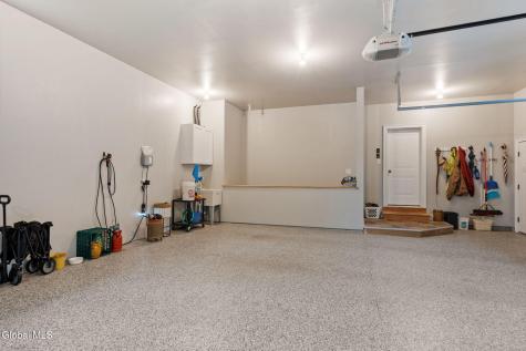 6 Calvin Court Saratoga Springs NY 12866
