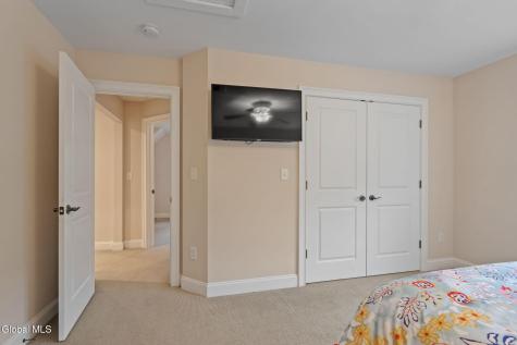 6 Calvin Court Saratoga Springs NY 12866