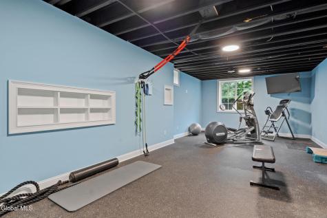 6 Calvin Court Saratoga Springs NY 12866