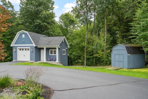 6 Calvin Court Saratoga Springs NY 12866