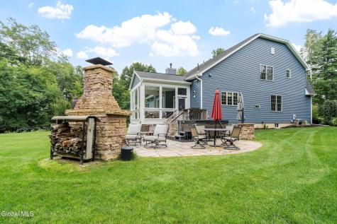 6 Calvin Court Saratoga Springs NY 12866