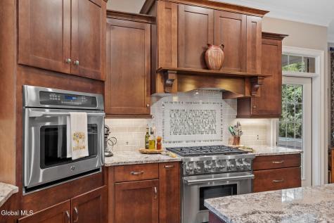 6 Calvin Court Saratoga Springs NY 12866