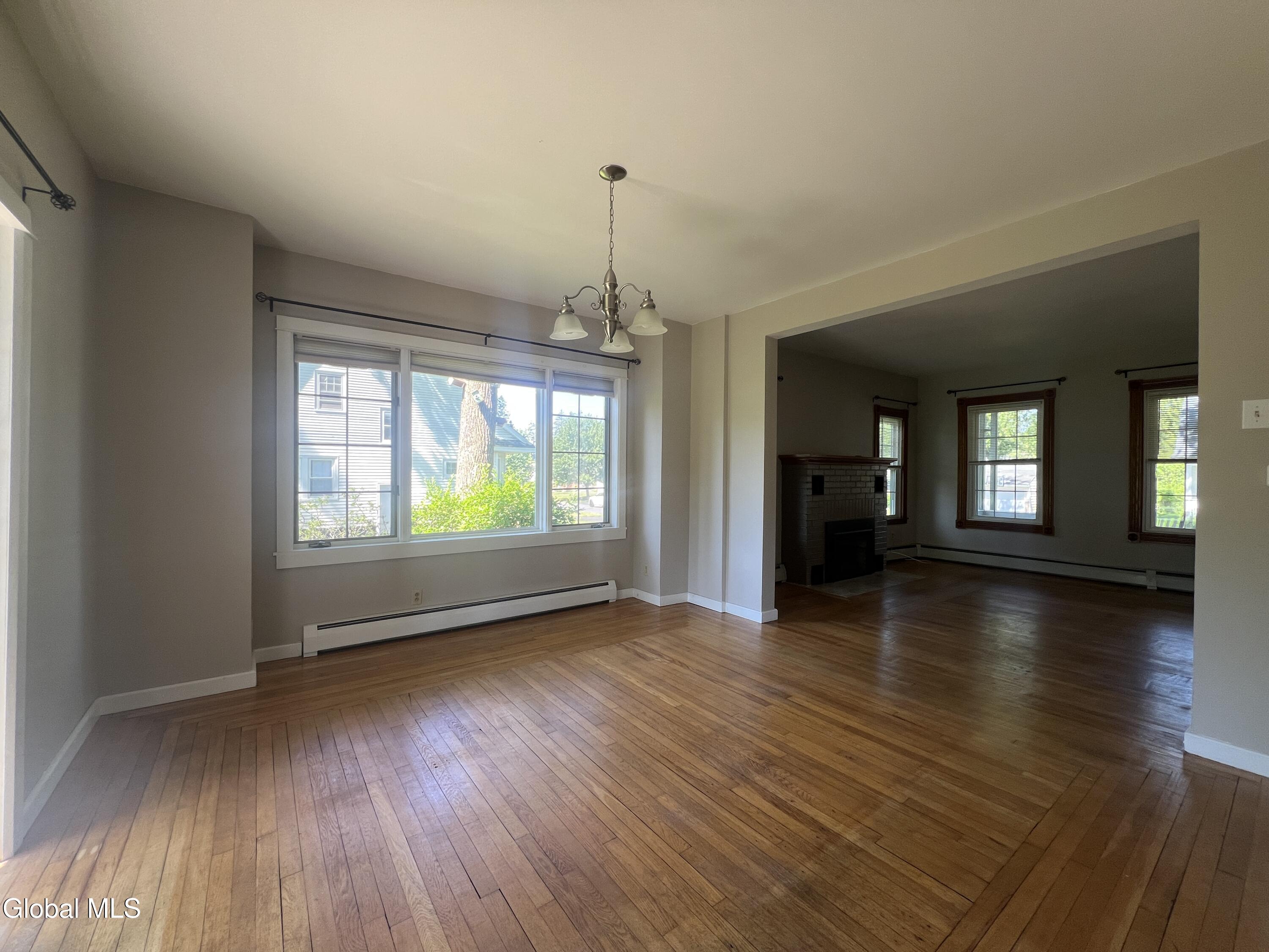 138 Eastholm Road Schenectady NY 12304