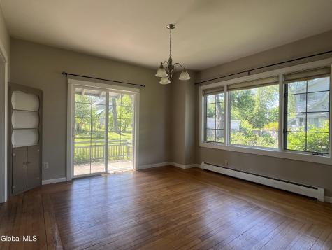 138 Eastholm Road Schenectady NY 12304
