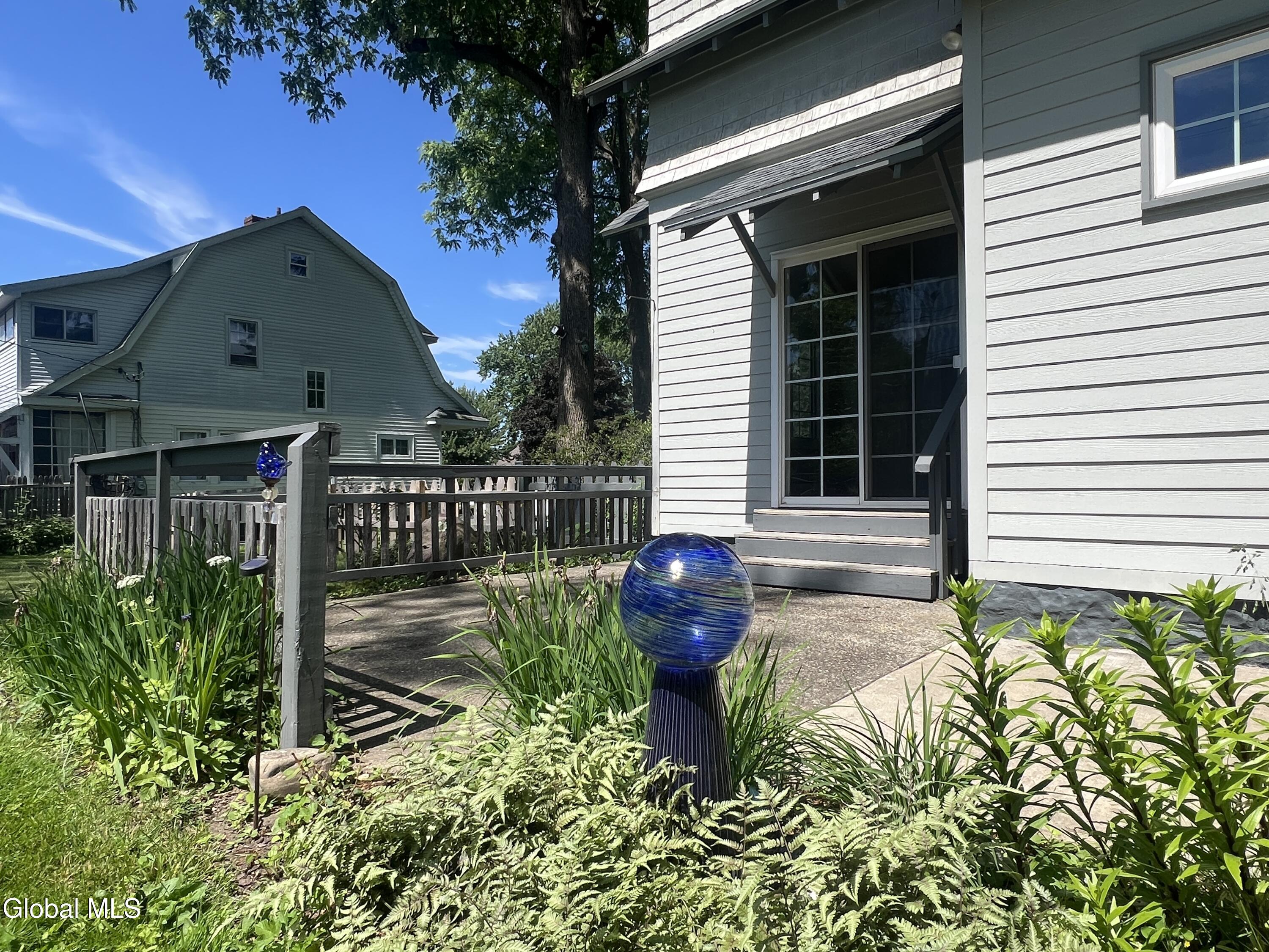 138 Eastholm Road Schenectady NY 12304