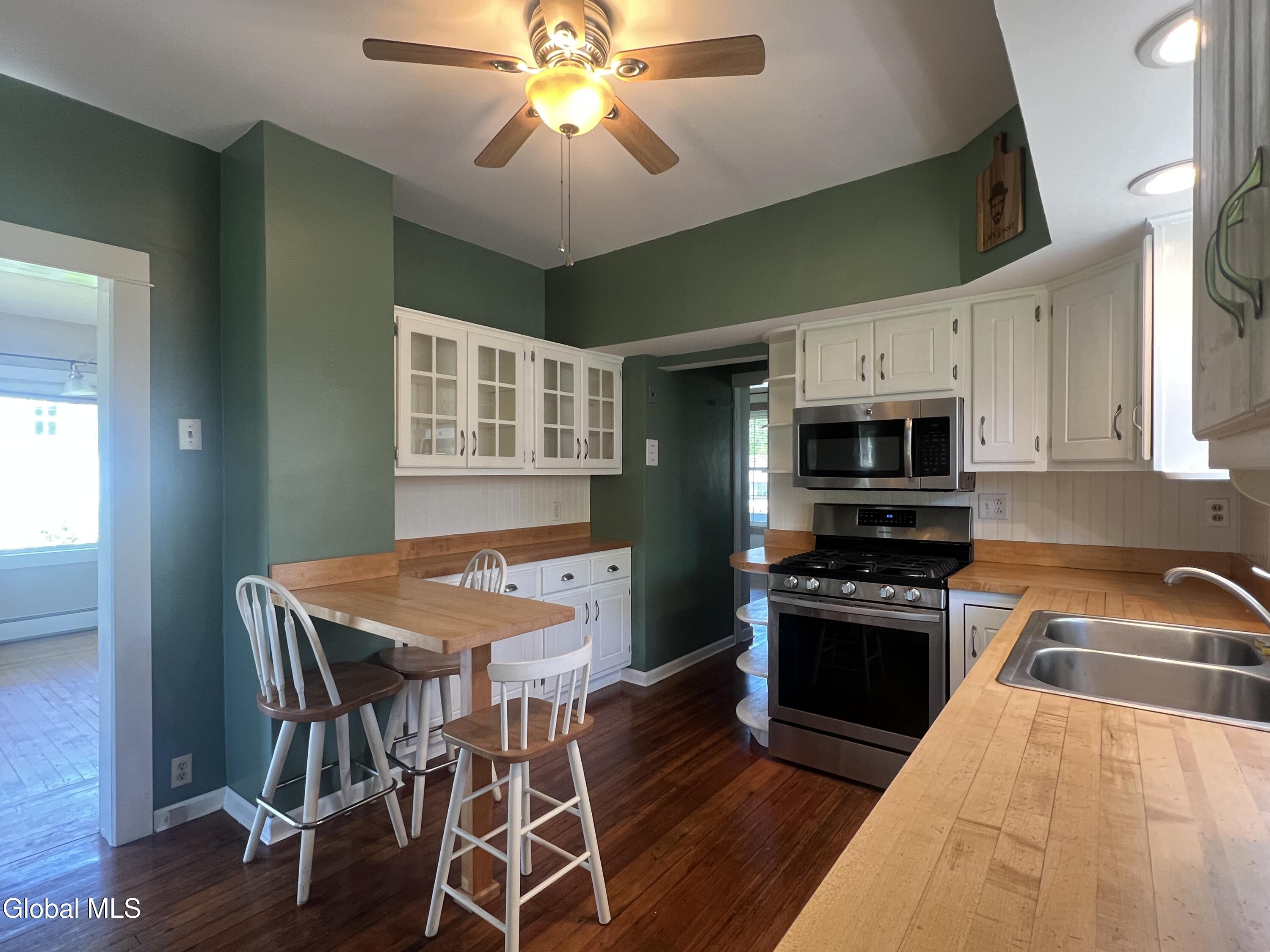 138 Eastholm Road Schenectady NY 12304