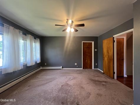 138 Eastholm Road Schenectady NY 12304