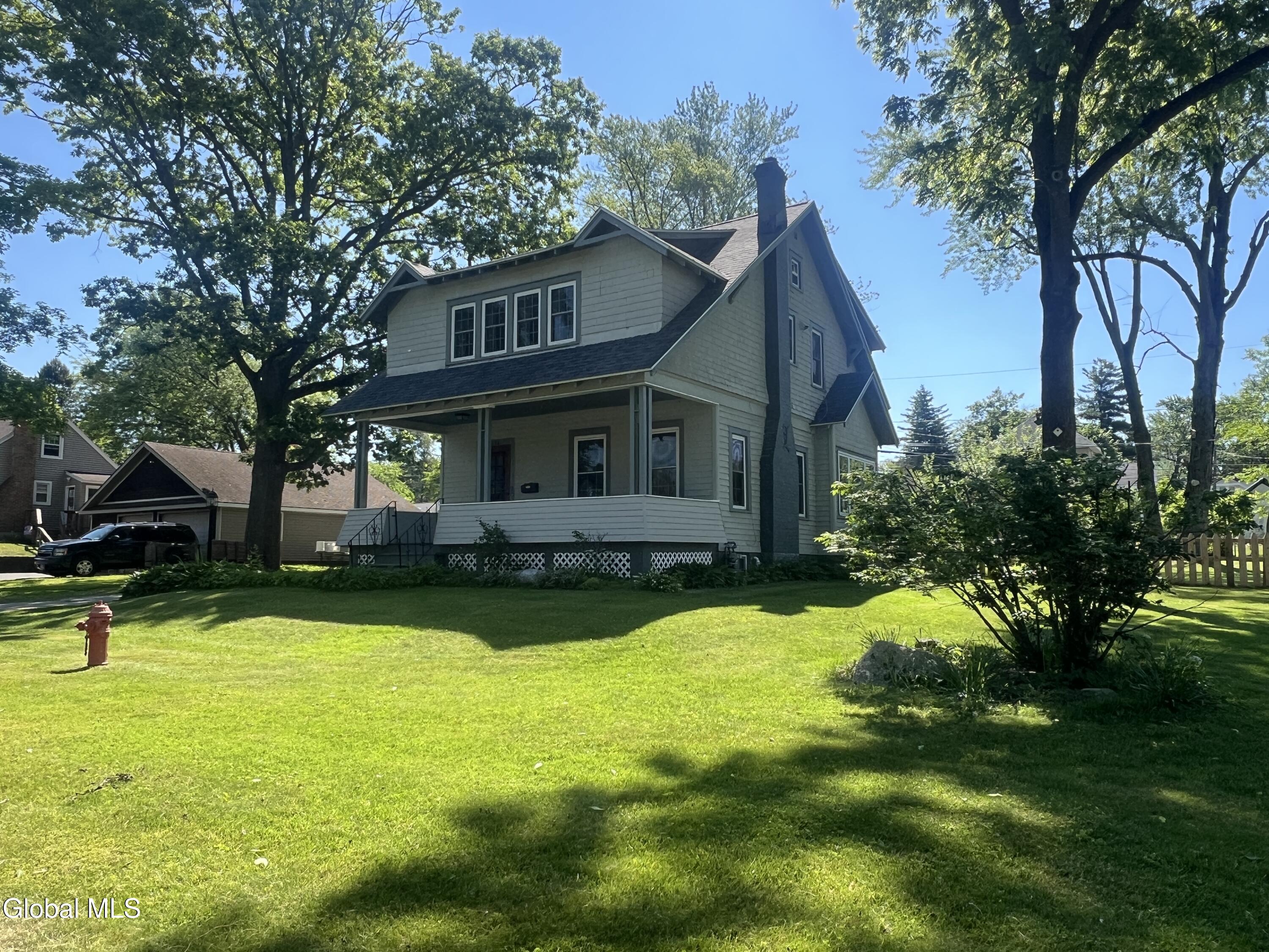 138 Eastholm Road Schenectady NY 12304