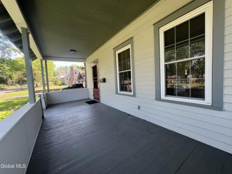 138 Eastholm Road Schenectady NY 12304