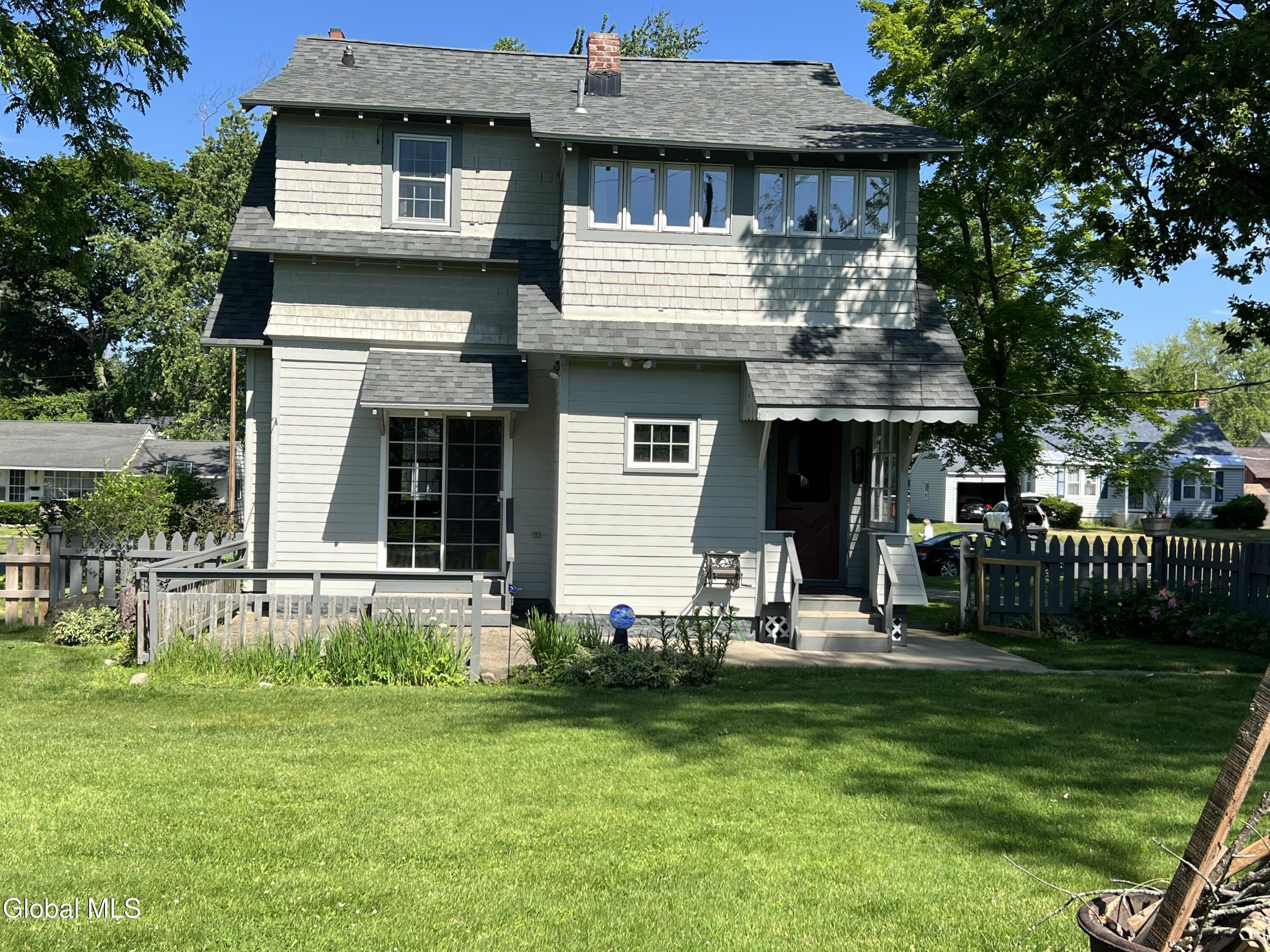 138 Eastholm Road Schenectady NY 12304