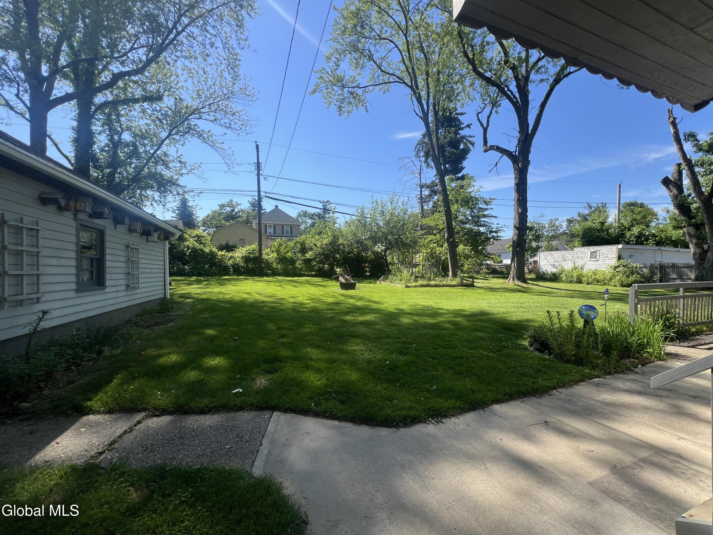 138 Eastholm Road Schenectady NY 12304