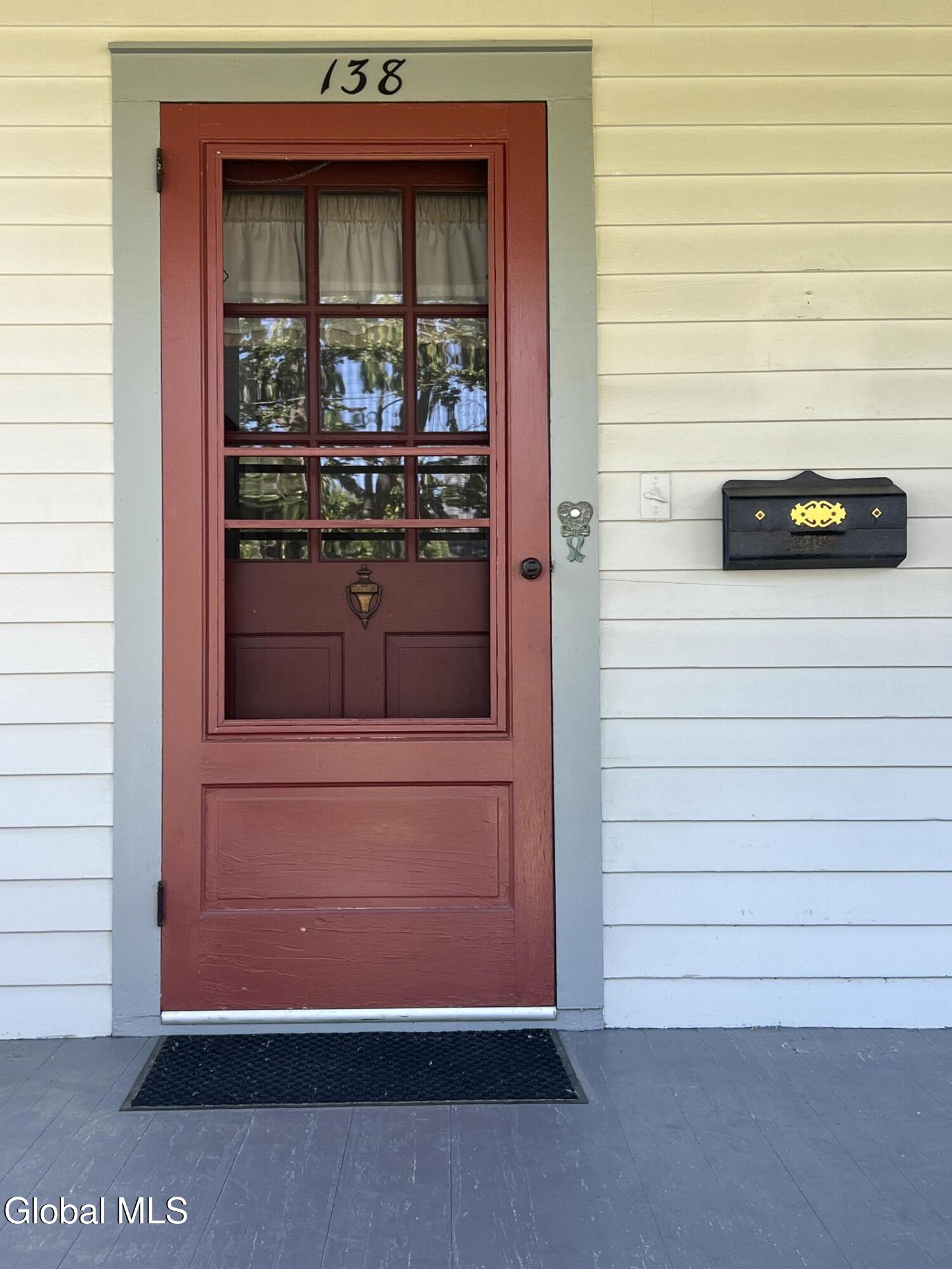 138 Eastholm Road Schenectady NY 12304