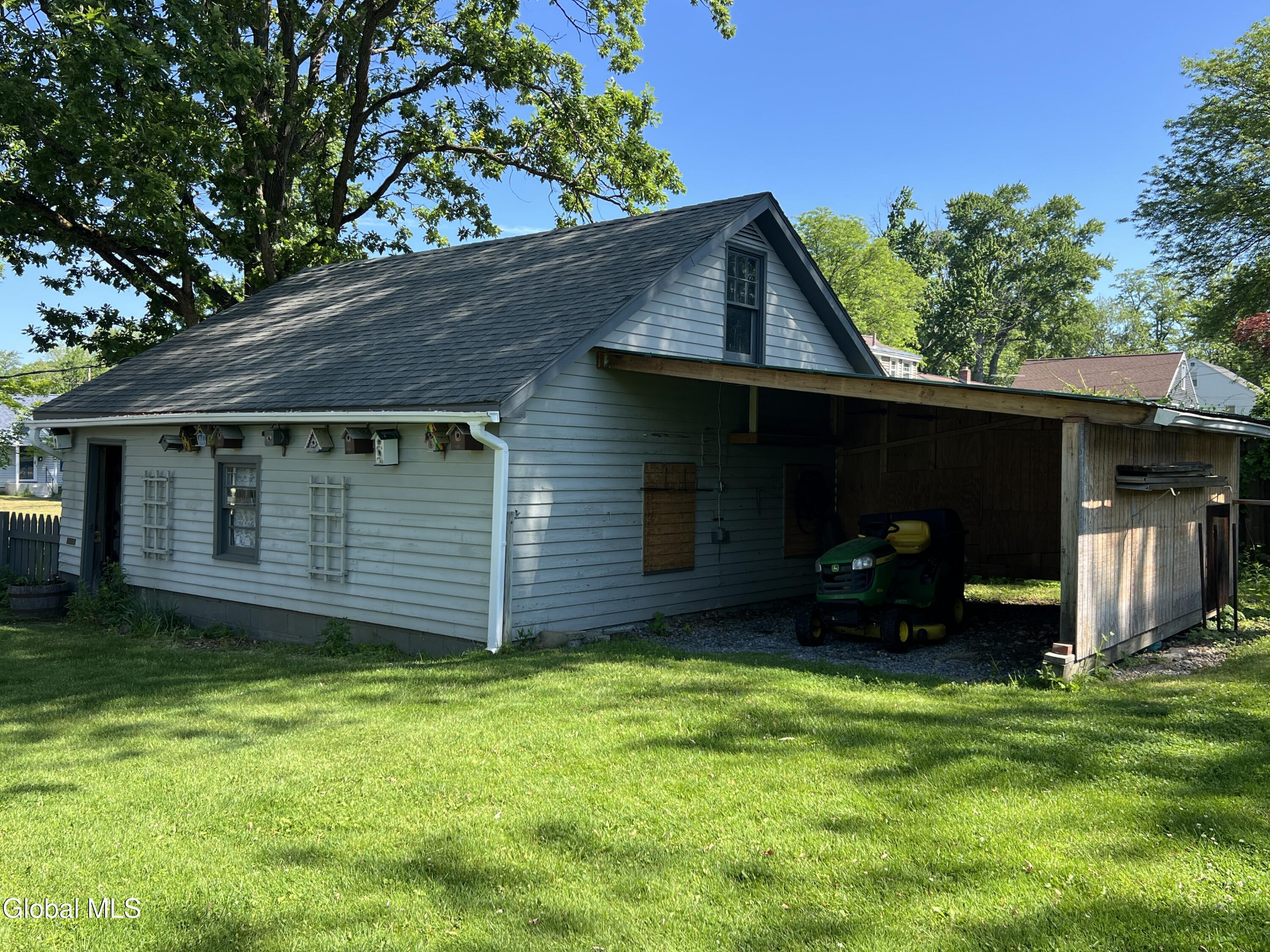 138 Eastholm Road Schenectady NY 12304