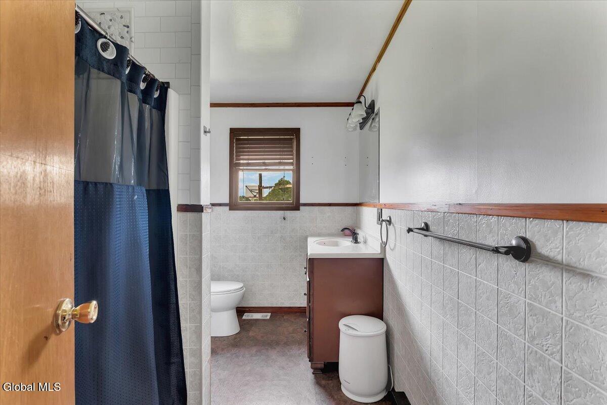 35 Hulett Road Granville NY 12832