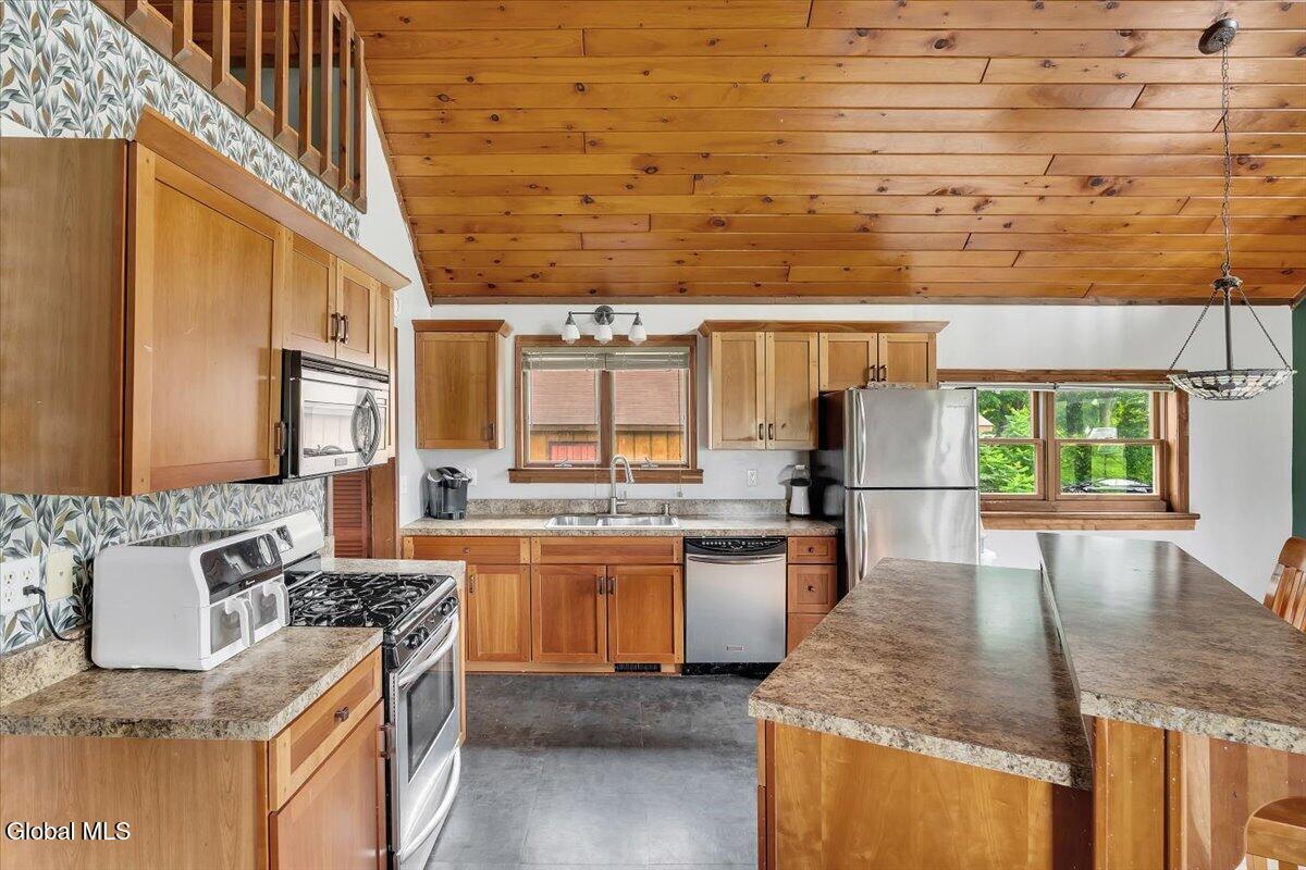 35 Hulett Road Granville NY 12832