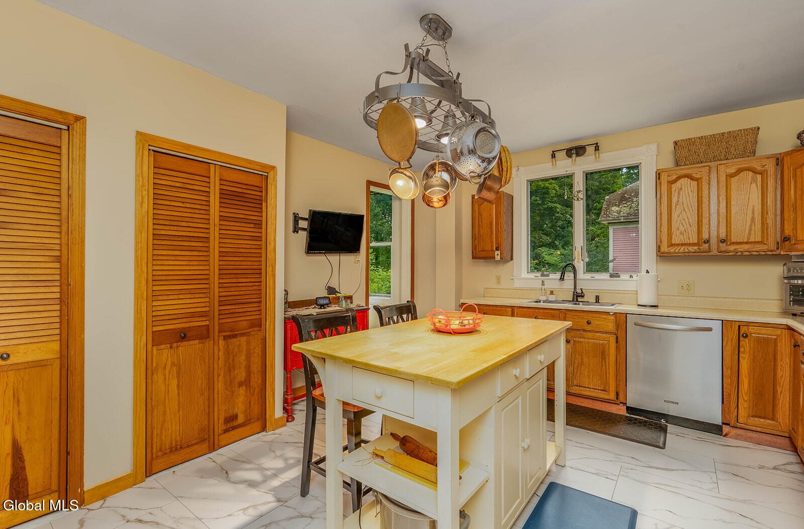 141 E Main Street Cambridge NY 12816